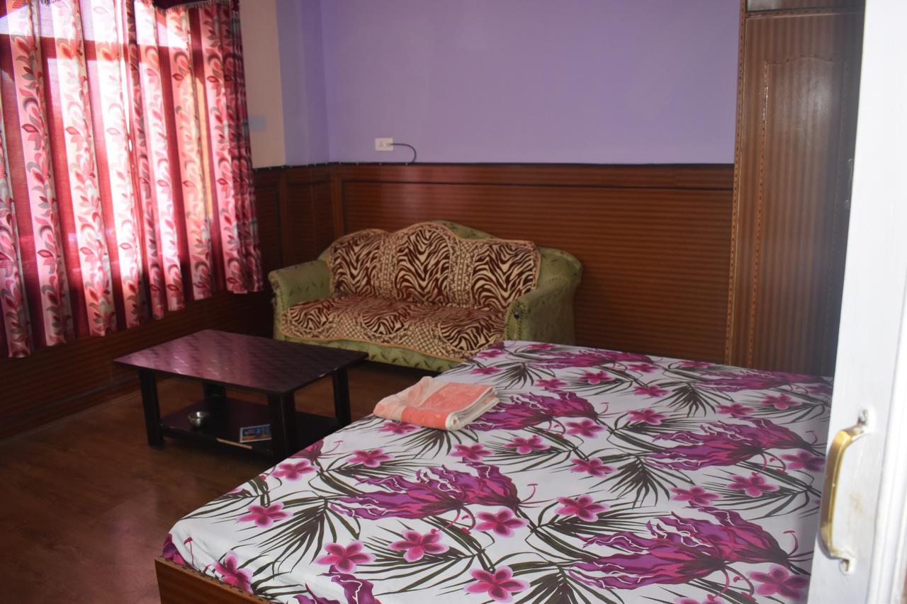 Hotel Snow Flake Rāmpur Exterior photo